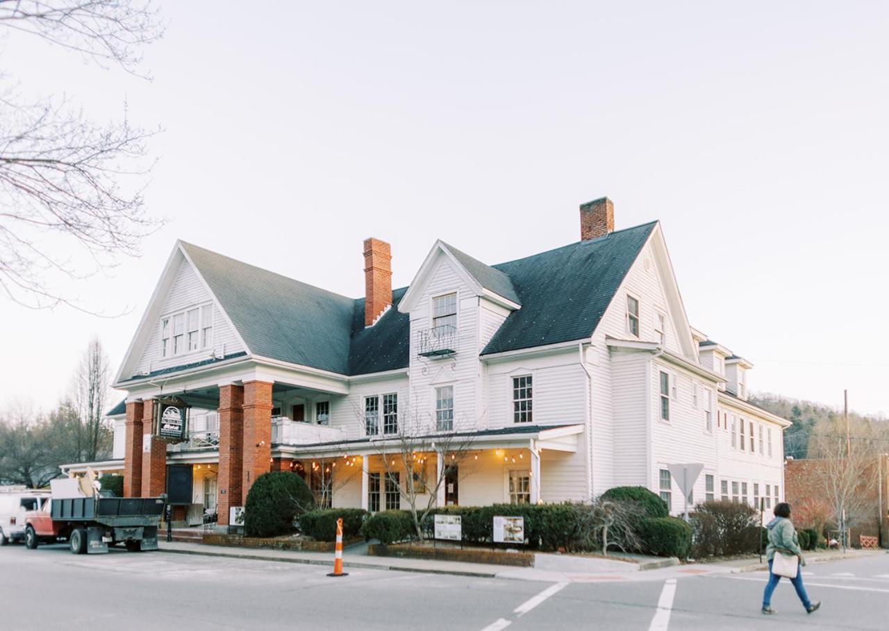 The Nuwray Hotel & Carriage House Burnsville Eksteriør billede