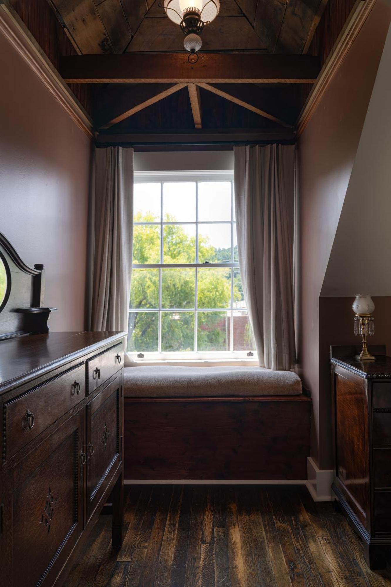The Nuwray Hotel & Carriage House Burnsville Eksteriør billede