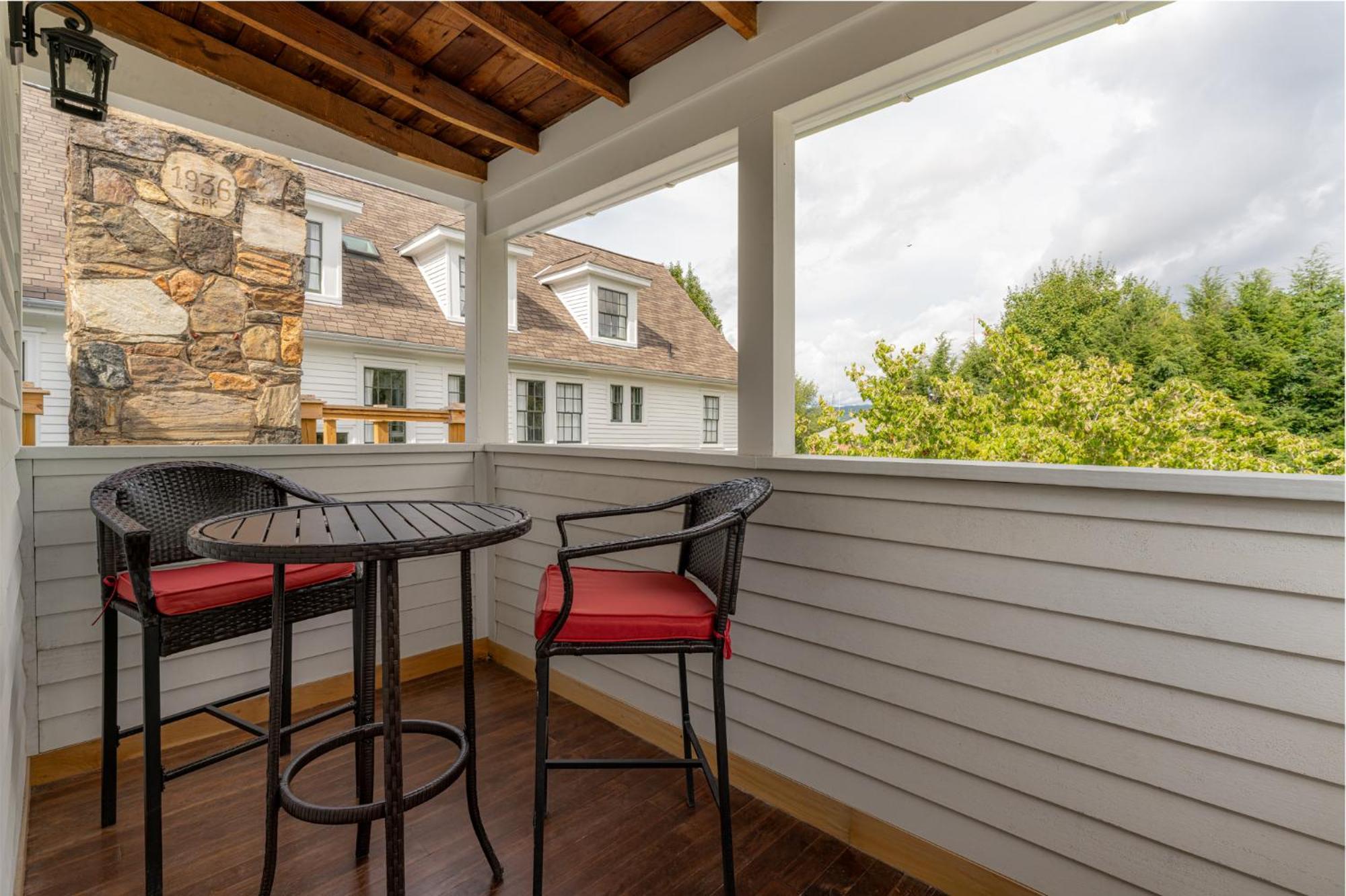 The Nuwray Hotel & Carriage House Burnsville Eksteriør billede