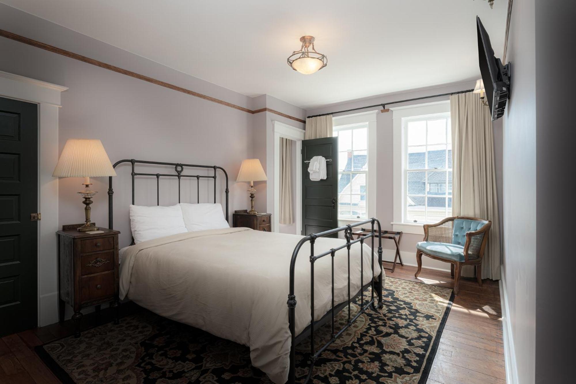 The Nuwray Hotel & Carriage House Burnsville Eksteriør billede